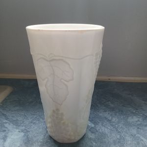 Vintage milk milk glass